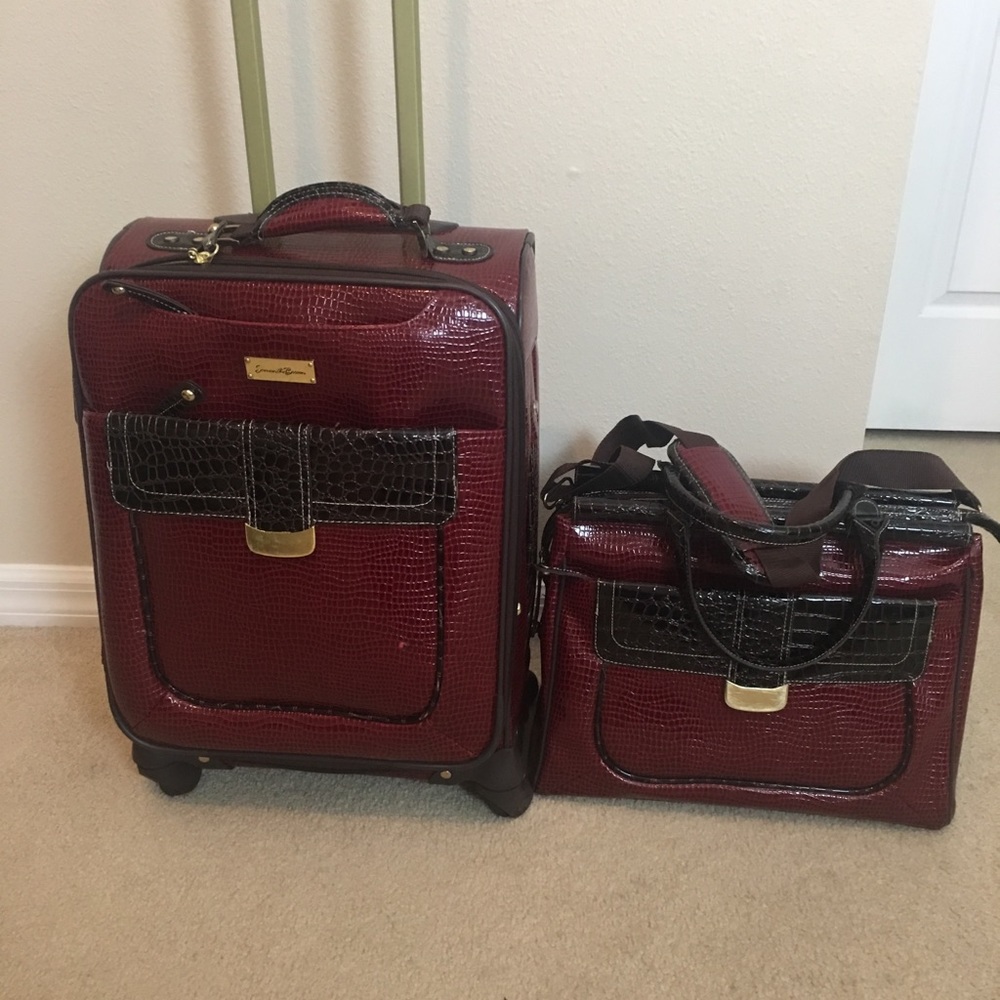 EUC Samantha Brown luggage set